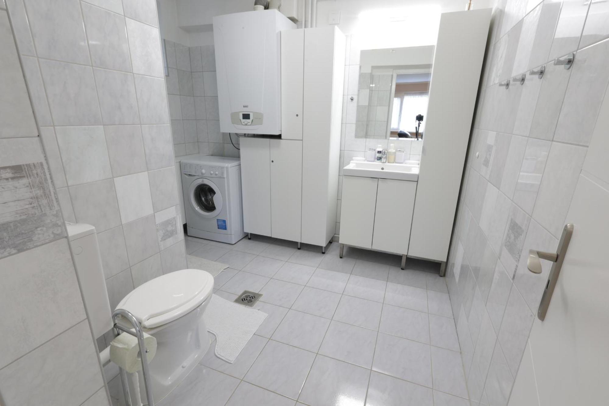 Stardust Apartman Pécs Buitenkant foto