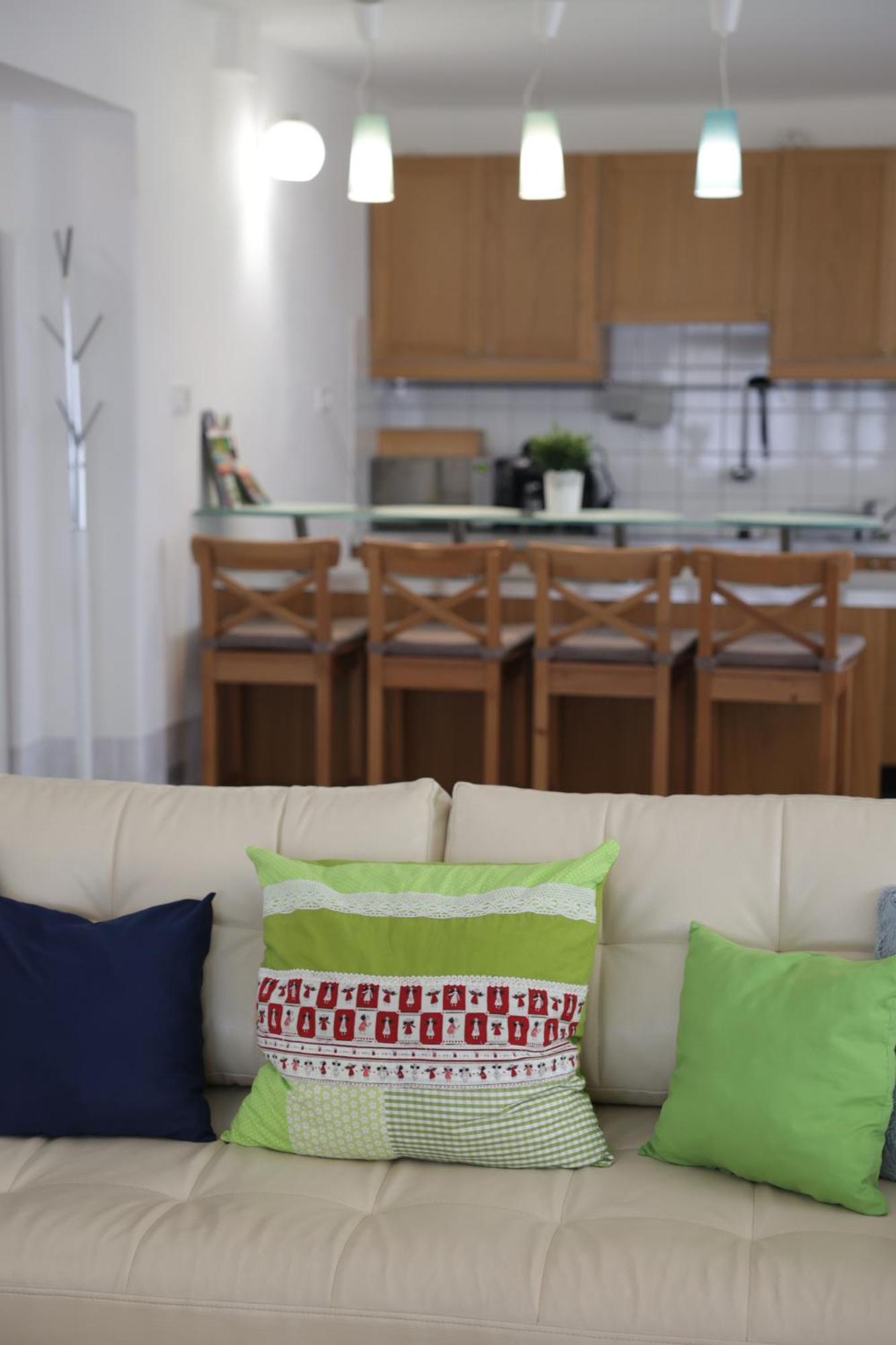 Stardust Apartman Pécs Buitenkant foto